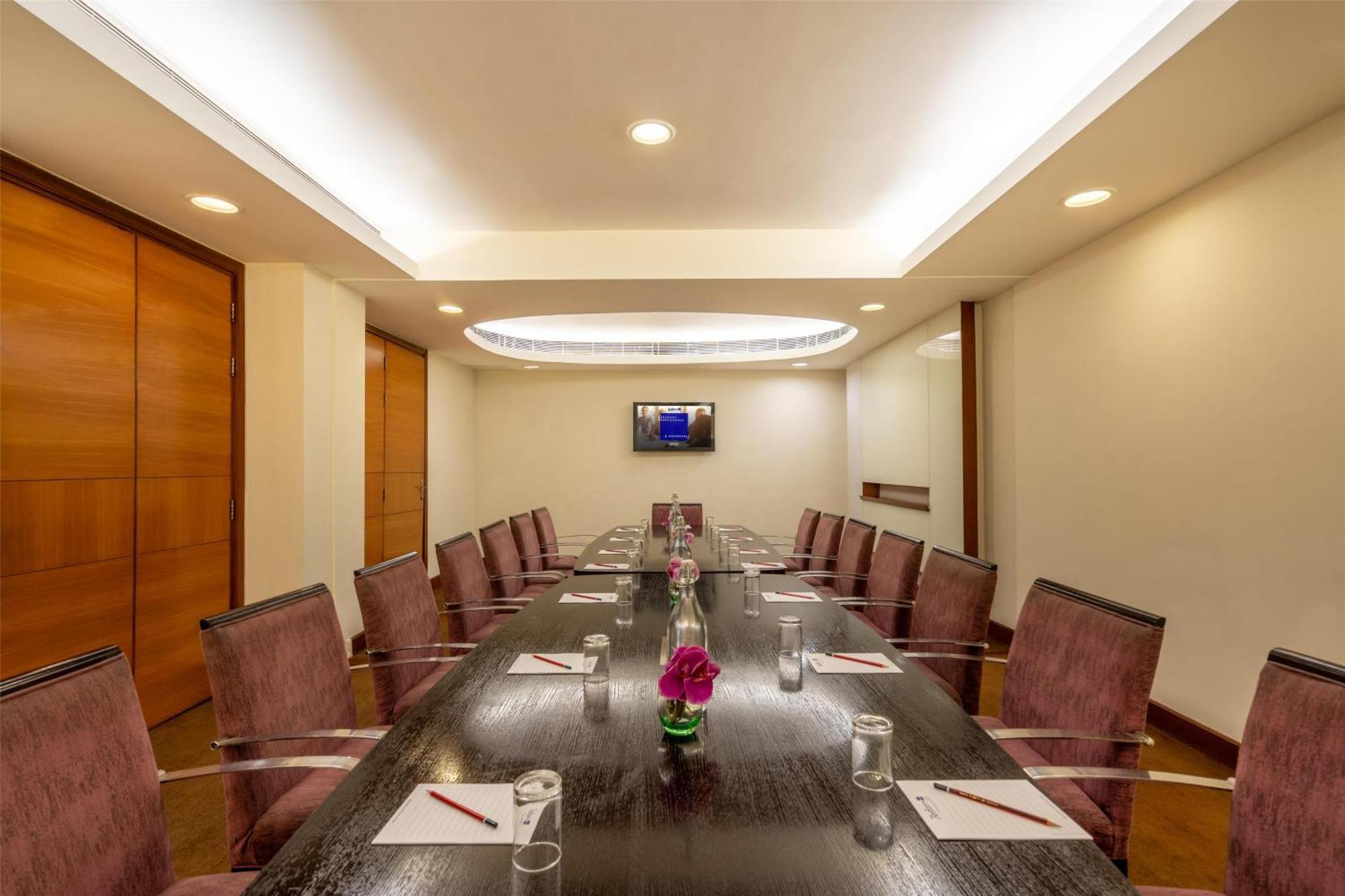 Radisson Blu Hotel Rudrapur Extérieur photo