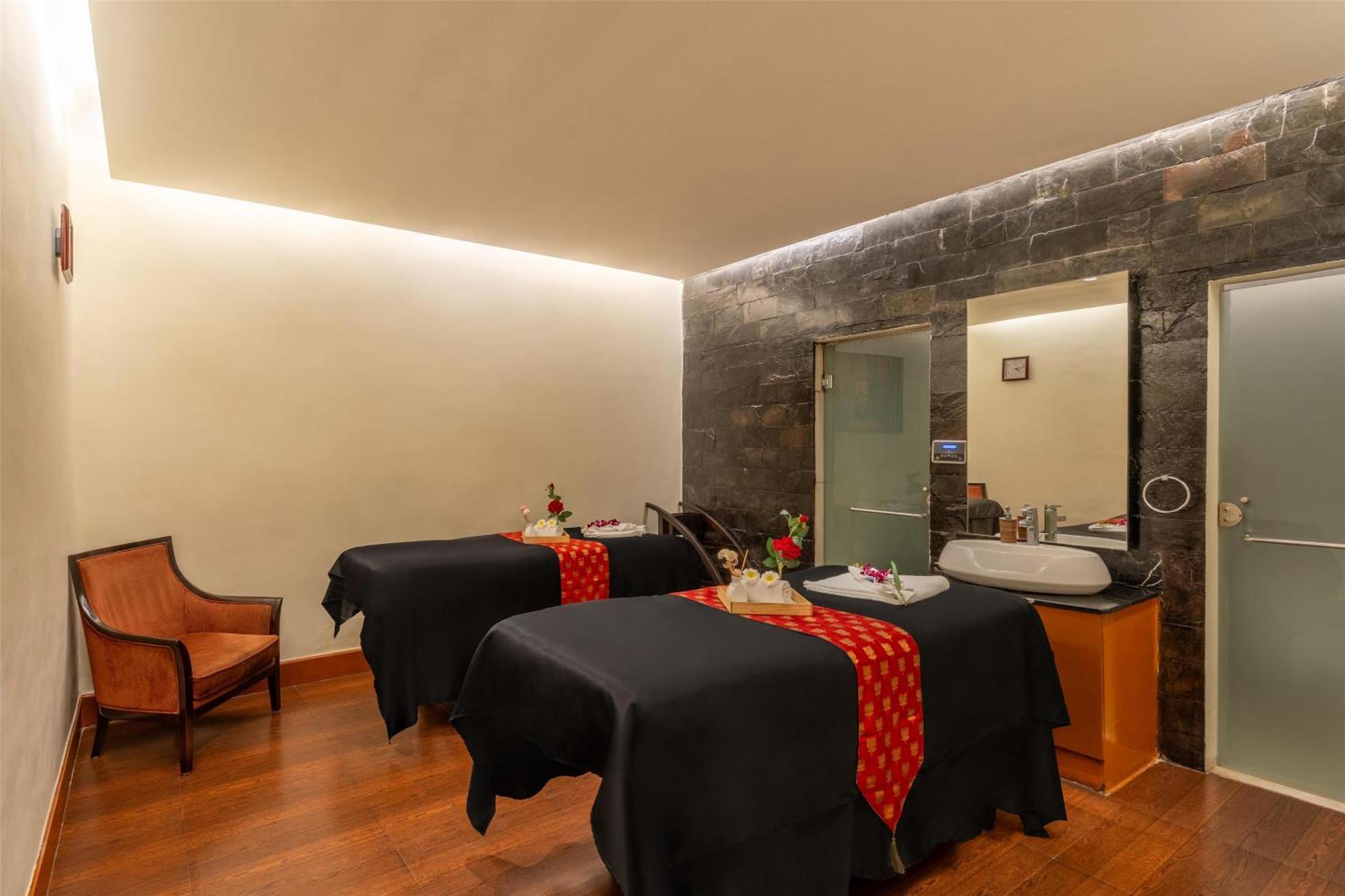 Radisson Blu Hotel Rudrapur Extérieur photo
