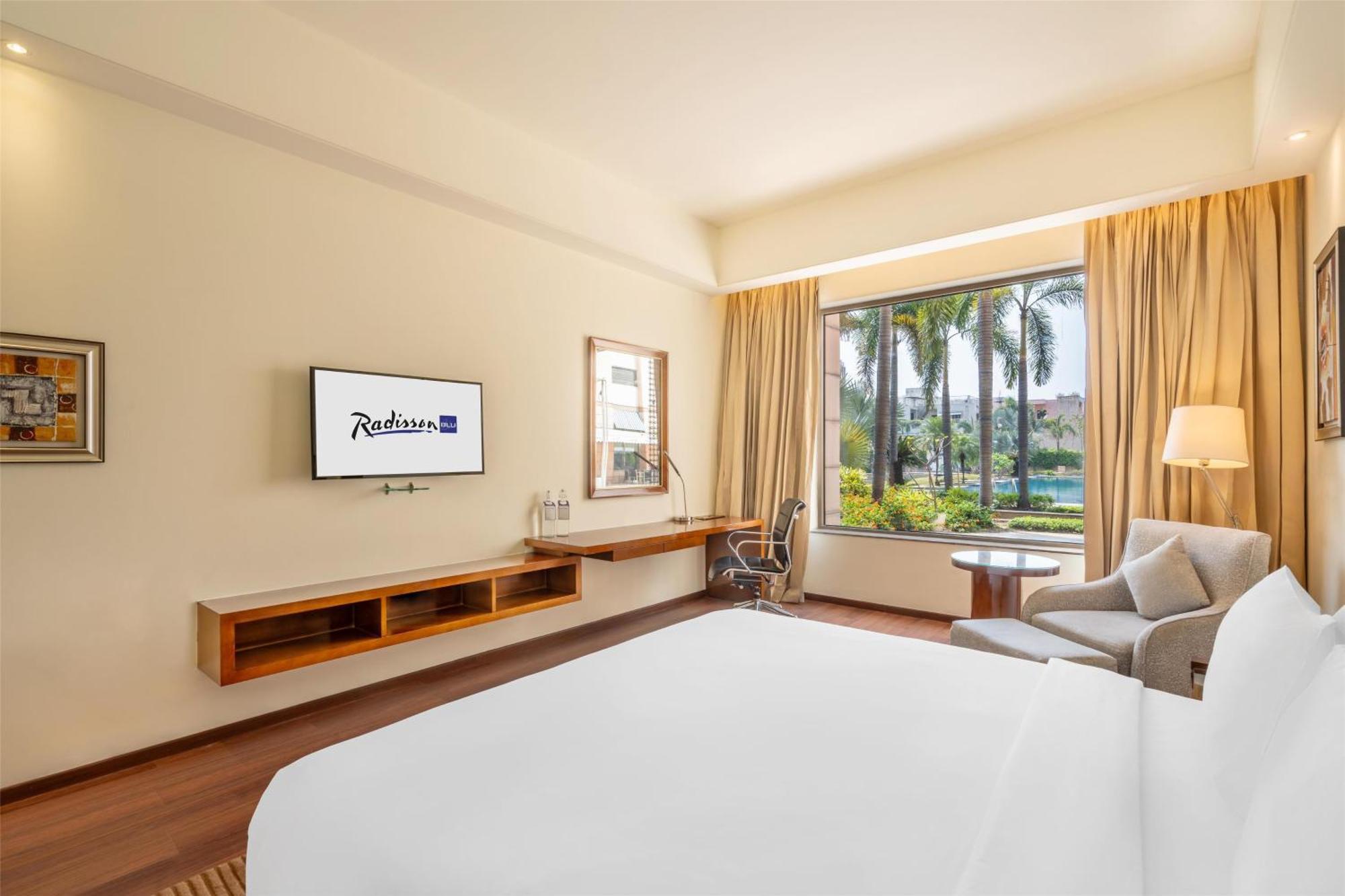 Radisson Blu Hotel Rudrapur Extérieur photo