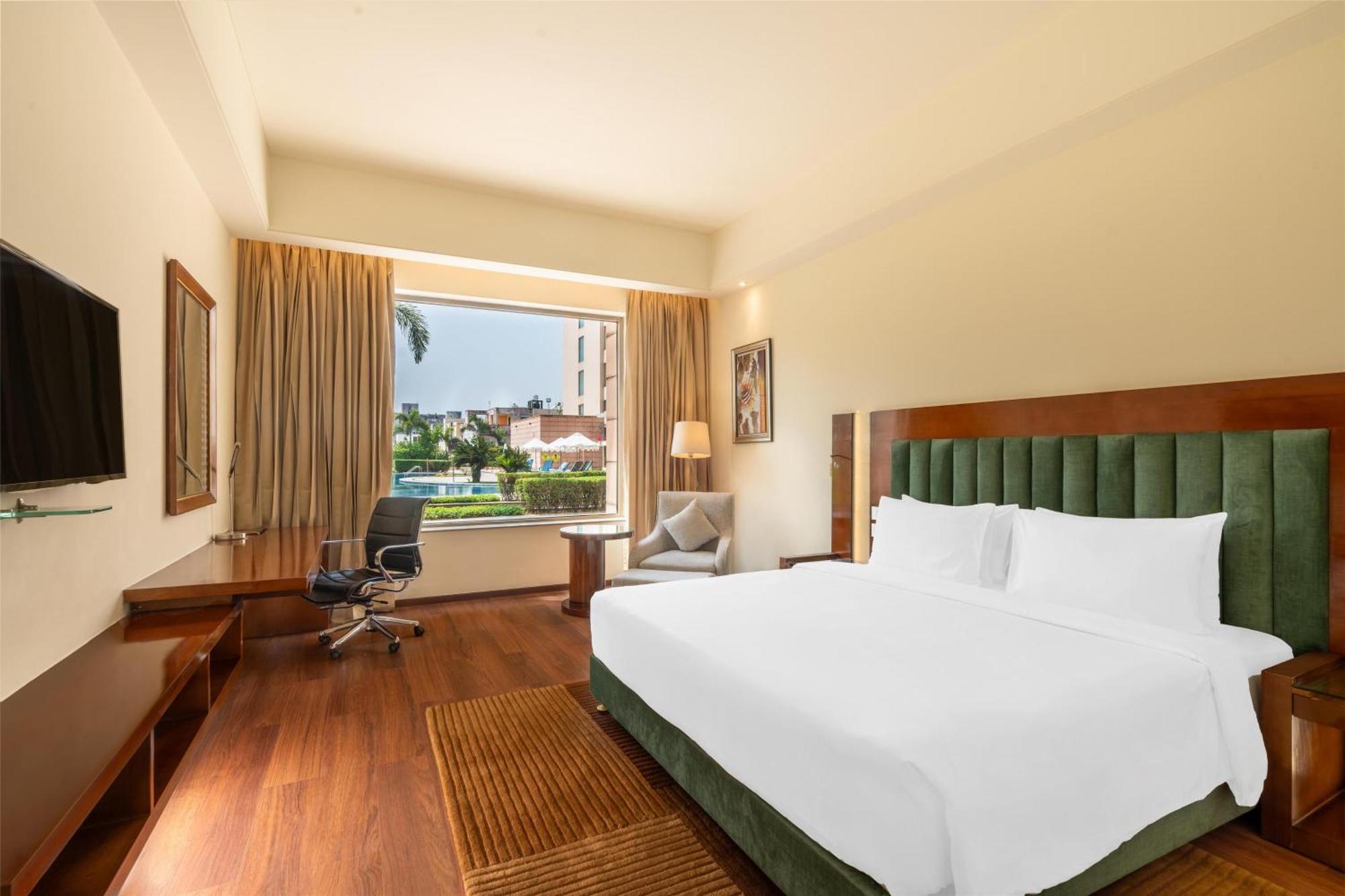 Radisson Blu Hotel Rudrapur Extérieur photo